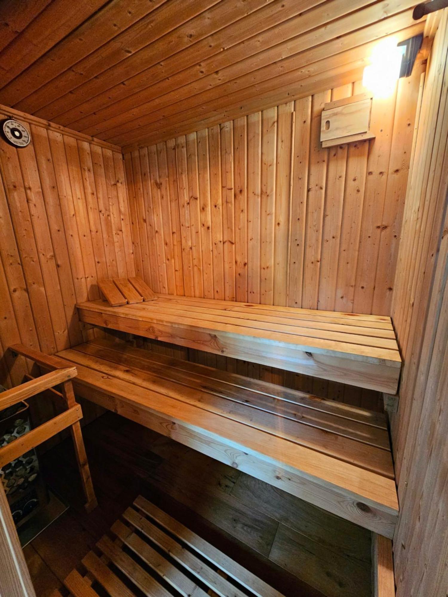 Luxury Self Catering With Cosy Cabin & Sauna In Colchester Exterior foto